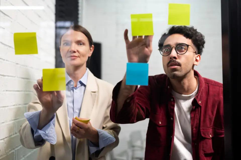 como retener el talento en tu empresa algunas de las claves para lograrlo incluyen